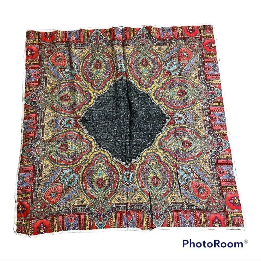 Colorful Paisley Patterned Square  - Picture 4 of 4